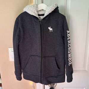 Abercrombie Kids Charcoal Gray Zip-Up Sherpa-Lined Hoodie Size 7/8